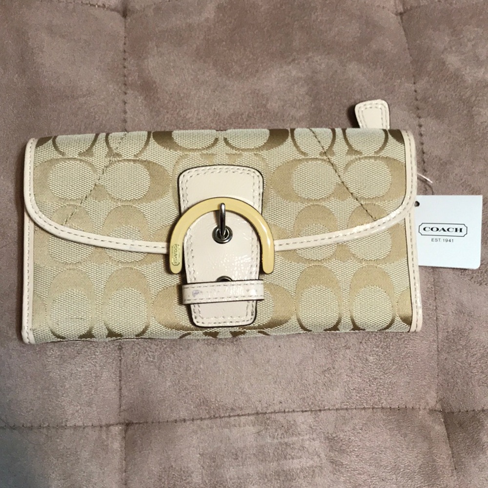 Coach wallet